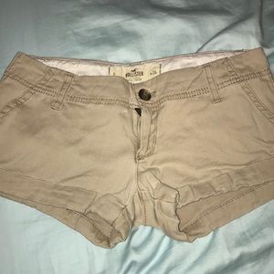 hollister khaki low rise shorts
